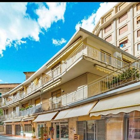 דירות Casa Girasole Sanremo Centro מראה חיצוני תמונה